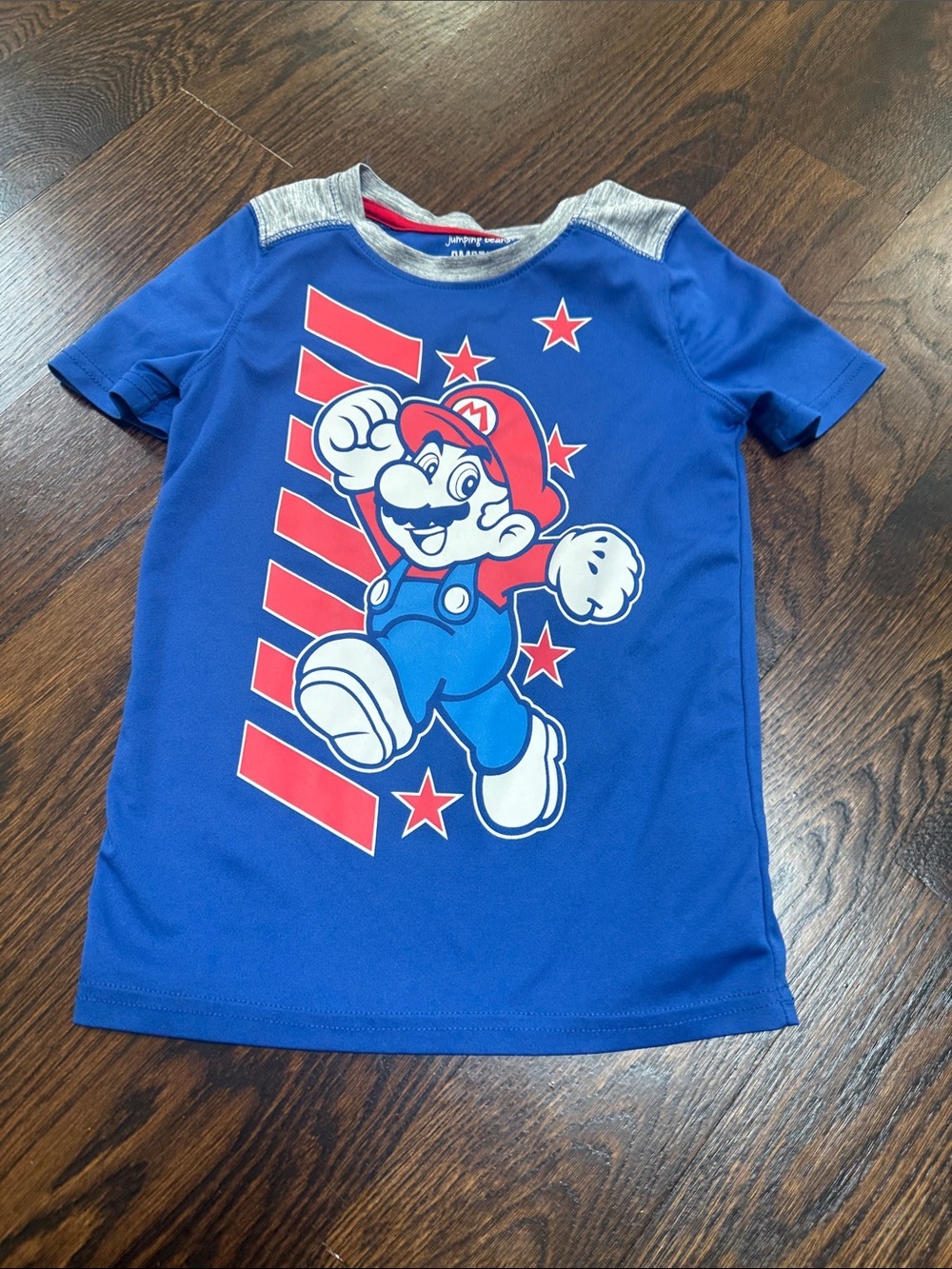 Super Mario active T size 6